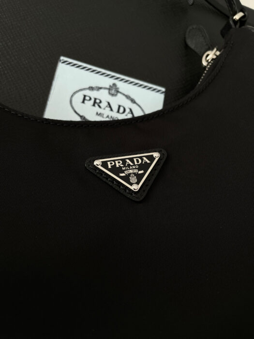 프라다 리에디션 2005 리나일론 사피아노 미니 호보백 [매장-160만원대] 레플리카 미러급 SA급 S급 고퀄리티 best 숄더백 [여성] 11