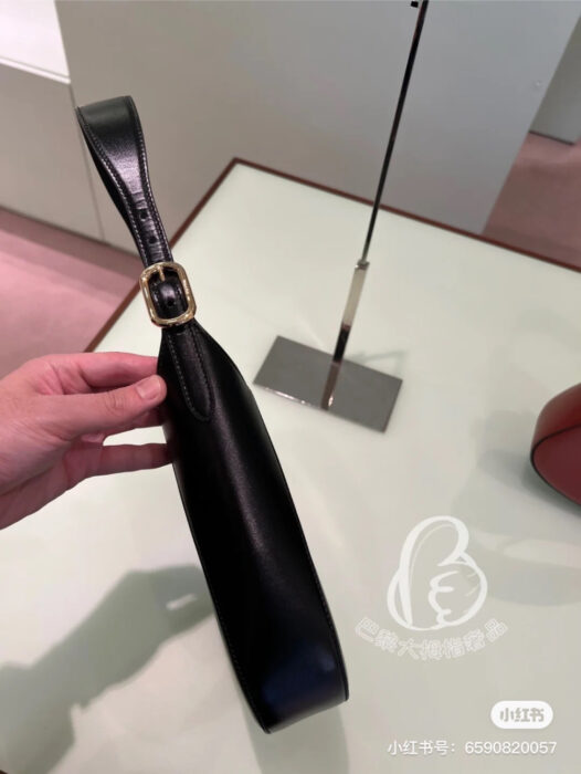 프라다 미디엄 가죽 숄더백 [2컬러] [매장-430만원대] 레플리카 미러급 SA급 S급 고퀄리티 가방 best [여성] 16