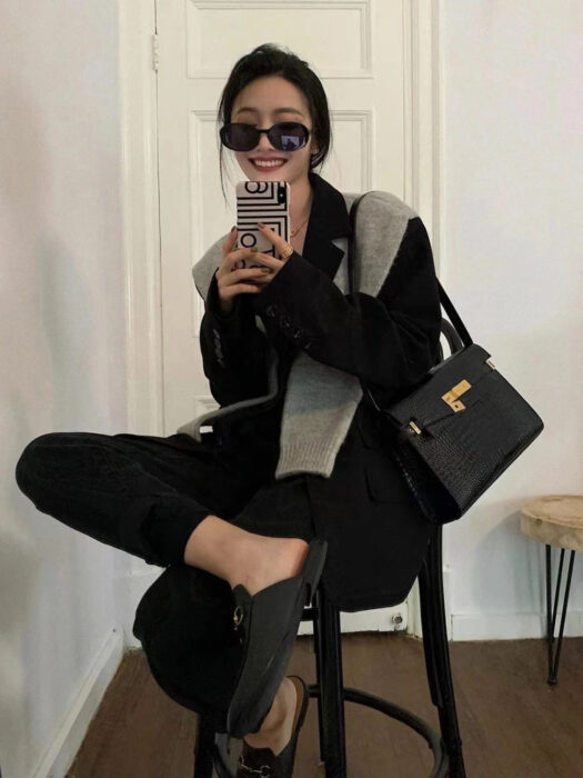 입생로랑 레플리카 맨해튼 샤이니 라지 숄더백 579271DND0J1000 4