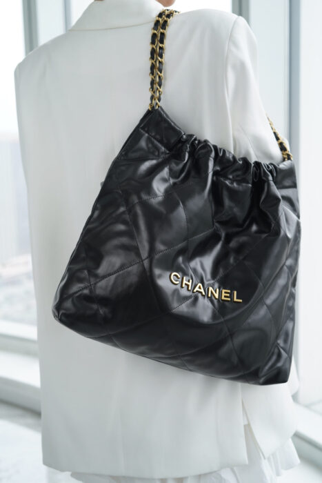 샤넬 22백 금장 미듐 [블랙] 레플리카 미러급 SA급 S급 고퀄리티 숄더백 크로스백 가방 best  [여성] 9