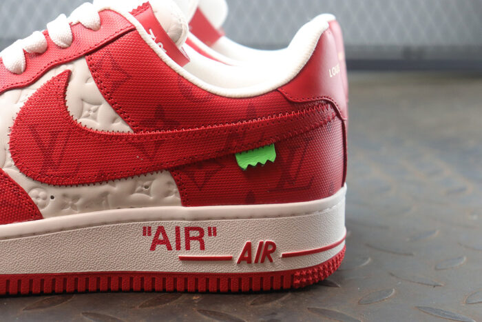 루이비통 레플리카 나이키 에어 포스 1 바이 버질 아블로 화이트 코멧 레드 LVNAFUR 5
