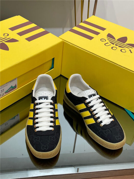 구찌-레플리카-아디다스-오리지널-gg-캔버스-가젤-스니커즈-명품 레플리카 미러 SA급 구찌 레플리카 아디다스 오리지널 GG 캔버스 가젤 스니커즈 21