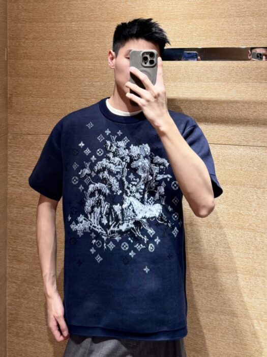 루이비통 말 자카드 니트 반팔티 네이비 1AJBVG 레플리카 미러급 SA급 S급 고퀄리티 하이엔드 최상급 의류 [남성여성공용]