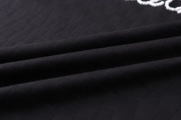 루이비통 시크니처 엠벨리시드 반팔티 1AIMLZ 블랙 레플리카 미러급 SA급 S급 고퀄리티 하이엔드 최상급 의류 [남성여성공용] 11