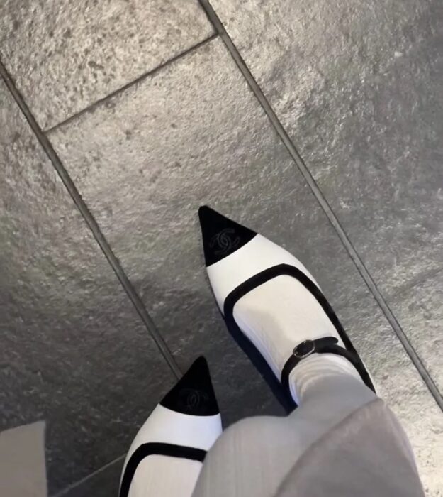 샤넬 레플리카 투톤 벨벳 메리제인 발레리나 플랫슈즈 [화이트] 15