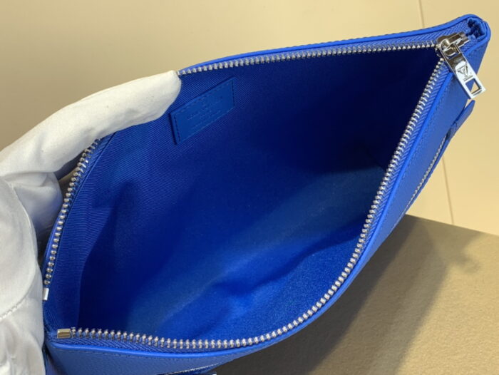 루이비통 테이크오프 파우치 M82270 8