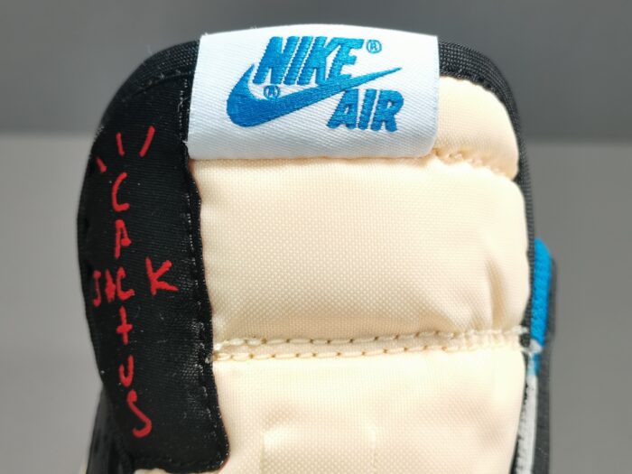 나이키-레플리카-에어-조던1-x-트래비스-스캇-x-명품 레플리카 미러 SA급 나이키 레플리카 에어 조던1 X 트래비스 스캇 X 프라그먼트 로우 밀리터리 블루 DM7866-140 9