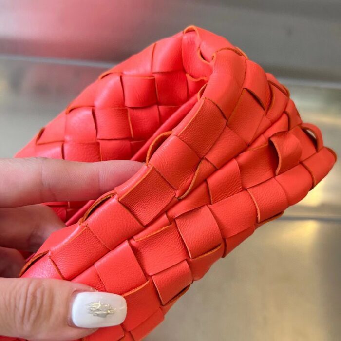 보테가베네타 레플리카 레드 인트레치아토 미니 조디 13