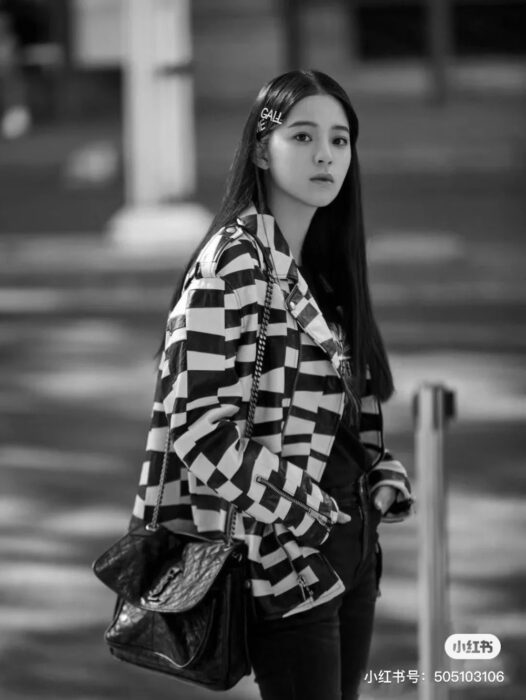 입생로랑 레플리카 니키 미디엄 빈티지 숄더백 6331580EN041000 3