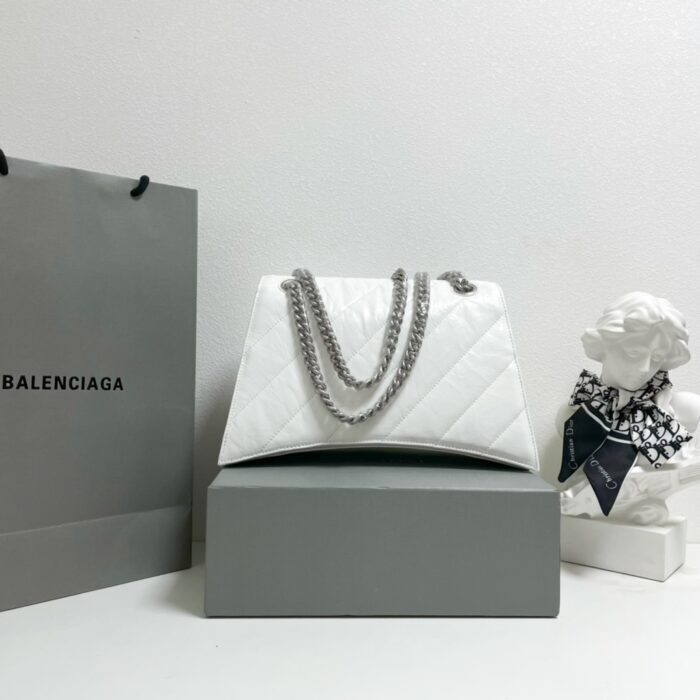 발렌시아가 레플리카 퀼트 크러쉬 미디움 체인백 옵틱 화이트 3