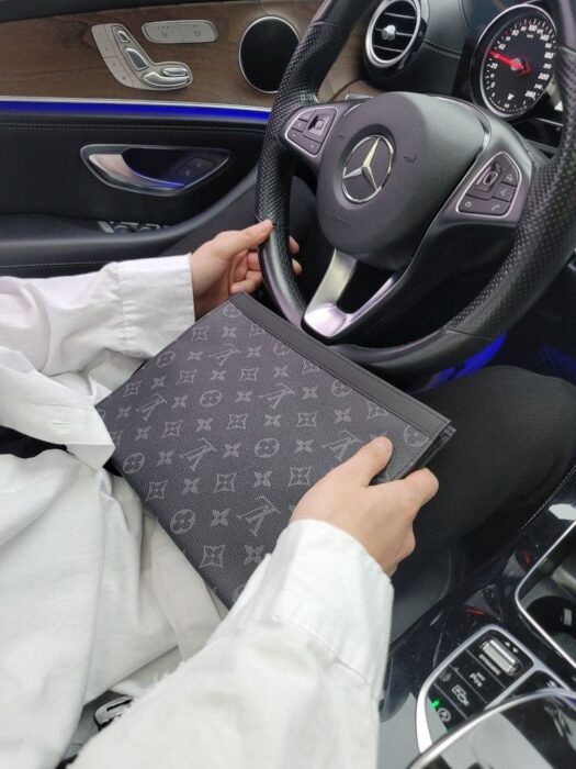 루이비통 포쉐트 보야주 MM 클러치백 M61692 레플리카 미러급 SA급 S급 고퀄리티 최상급 하이엔드 파우치백 가방 [남성여성공용] 4