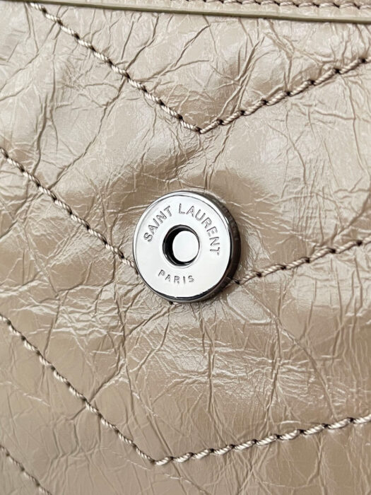 입생로랑 레플리카 니키 미디엄 빈티지 숄더백 6331580EN041000 26