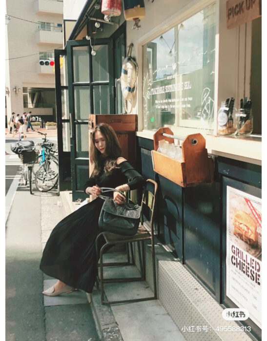 입생로랑 레플리카 니키 미디엄 빈티지 숄더백 6331580EN041000 10