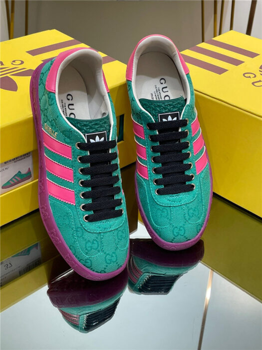 구찌-레플리카-아디다스-오리지널-gg-캔버스-가젤-스니커즈-명품 레플리카 미러 SA급 구찌 레플리카 아디다스 오리지널 GG 캔버스 가젤 스니커즈 11