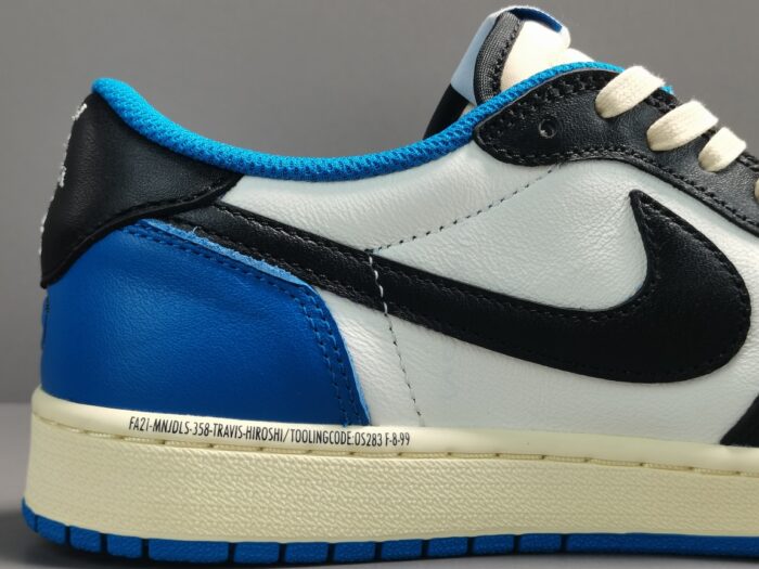 나이키-레플리카-에어-조던1-x-트래비스-스캇-x-명품 레플리카 미러 SA급 나이키 레플리카 에어 조던1 X 트래비스 스캇 X 프라그먼트 로우 밀리터리 블루 DM7866-140 16
