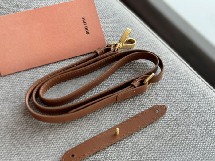 미우미우-아르카디-가죽-백-레플리카-미러급-sa급-s급-1-명품 레플리카 미러 SA급 미우미우 아르카디 가죽 백 레플리카 미러급 SA급 S급 고퀄리티 가방 10