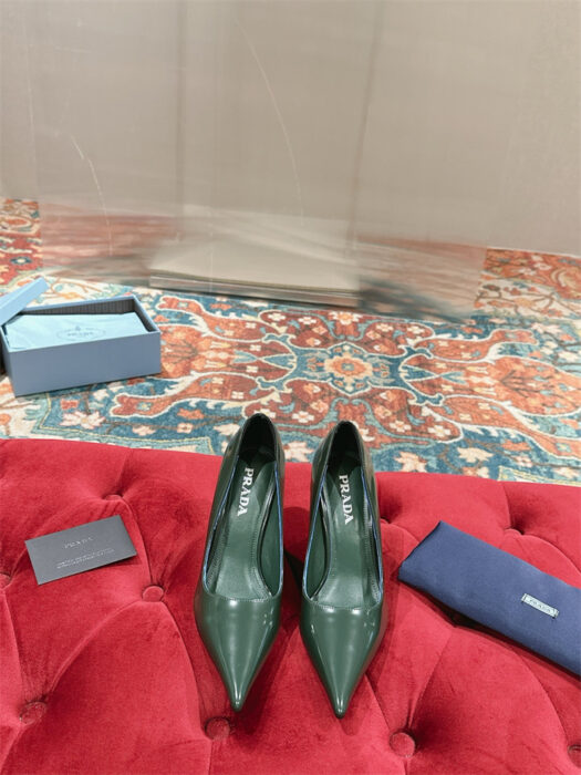 프라다 레플리카 브러시드 펌프스 힐 (굽높이7.5CM) P64916 29
