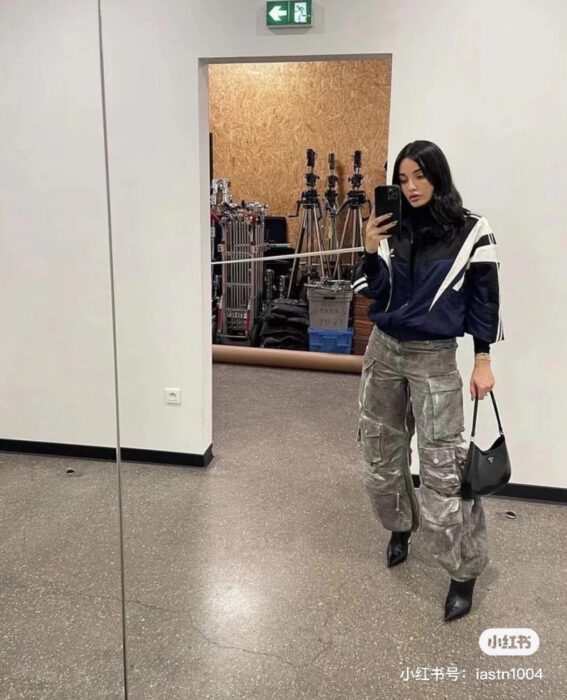 발렌시아가 레플리카 스포티 B 레귤러 트랙수트 자켓 [블랙] 11