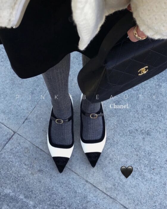 샤넬 레플리카 투톤 벨벳 메리제인 발레리나 플랫슈즈 [화이트] 18