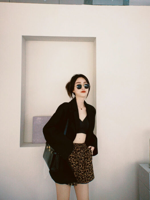 입생로랑 레플리카 맨해튼 샤이니 라지 숄더백 579271DND0J1000 9