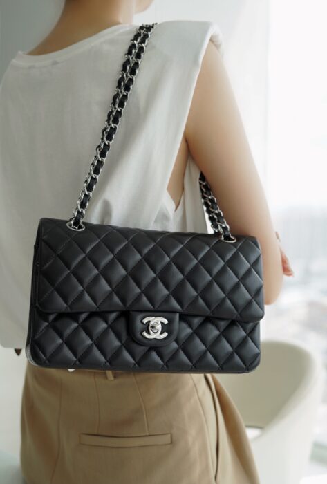 샤넬 레플리카 클래식 램스킨 은장 미듐 [블랙] 2