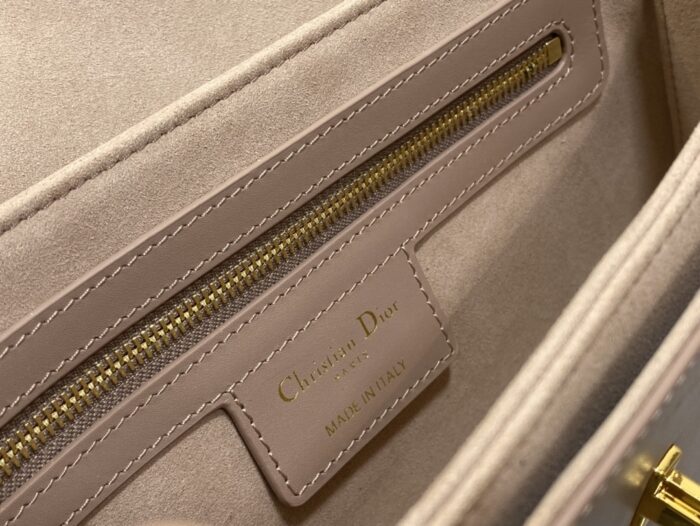 디올 레플리카 30 몽테인 에비뉴백 18