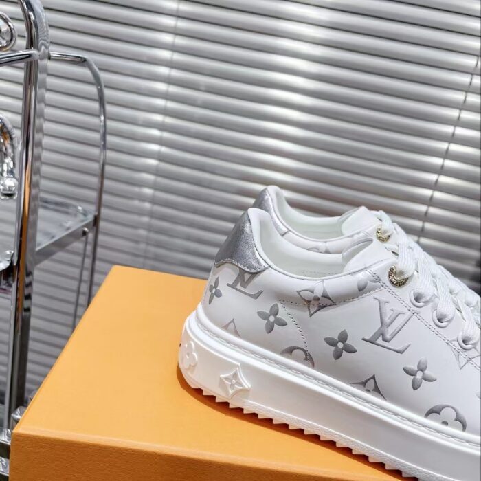 루이비통 레플리카 타임아웃 스니커즈 색상 다양 9