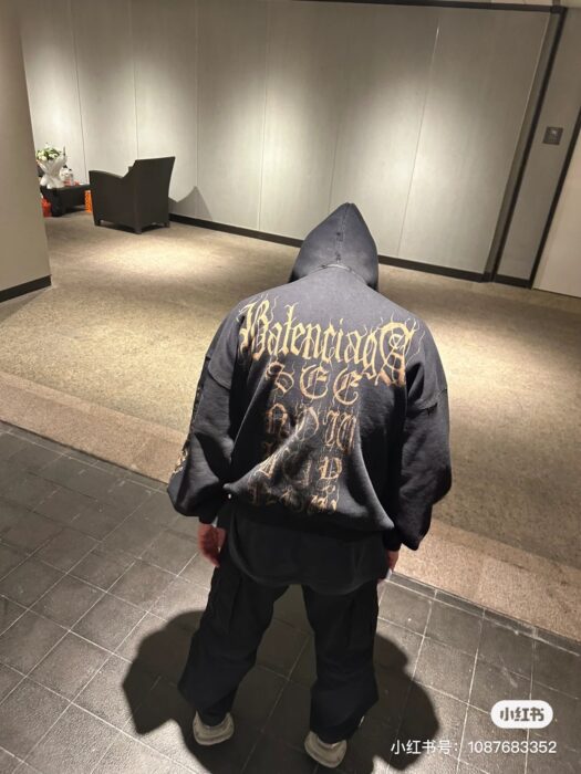 (VG) 발렌시아가 레플리카 산스크리트 디스트레스드 지퍼 후드자켓 3