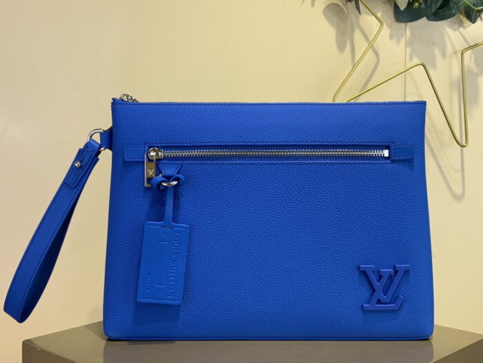 루이비통 테이크오프 파우치 M82270