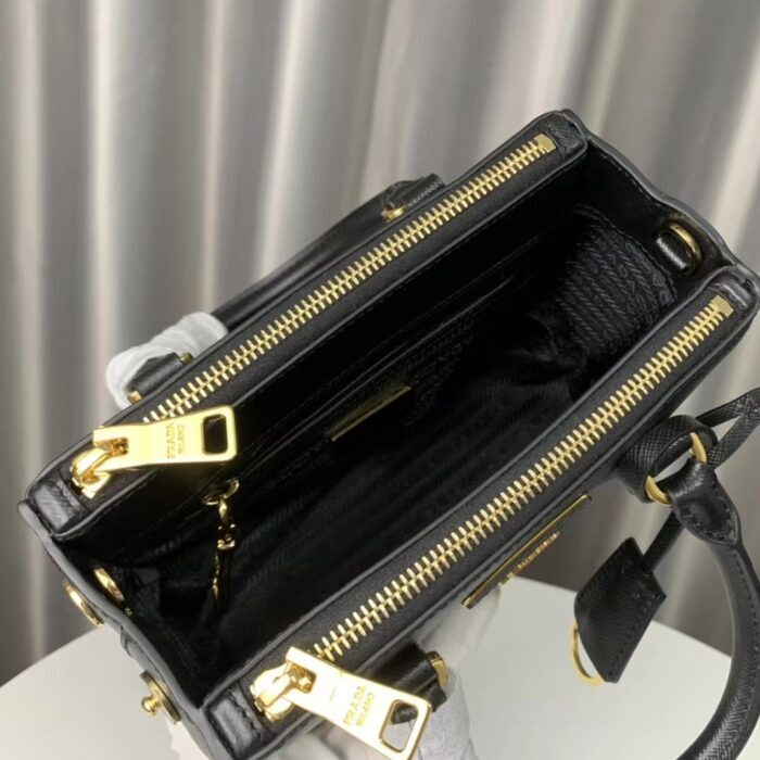 프라다 레플리카 갤러리아 사피아노 가죽 미니백 11