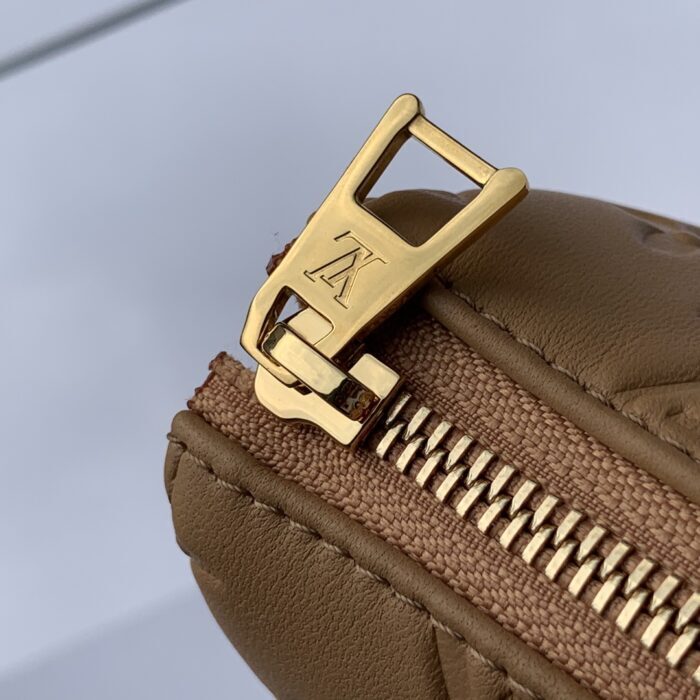 루이비통 레플리카 앙프렝뜨 쿠상 숄더백 32