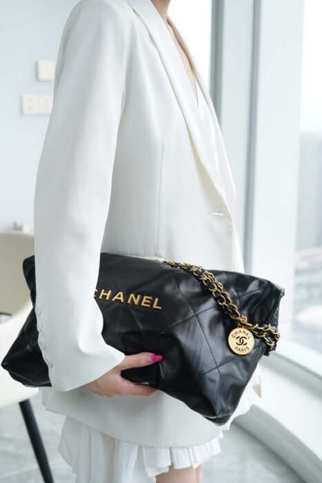 샤넬 레플리카 22백 금장 미듐 [블랙] 5