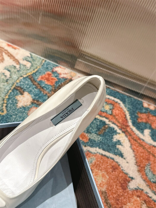 프라다 레플리카 브러시드 펌프스 힐 (굽높이7.5CM) P64916 9