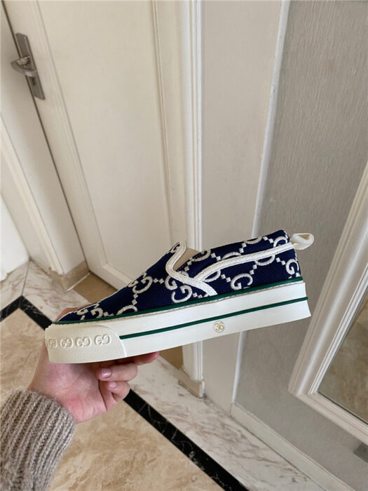 구찌 레플리카 GG 슈프림 테니스 슬립온 스니커즈 4