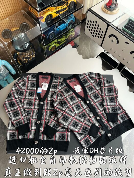 크롬하츠 십자가 체크 자카드 가디건 레플리카 미러급 SA급 S급 고퀄리티 하이엔드 최상급 의류 [남성여성공용] 5