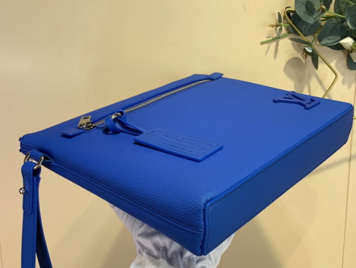 루이비통 테이크오프 파우치 M82270 3