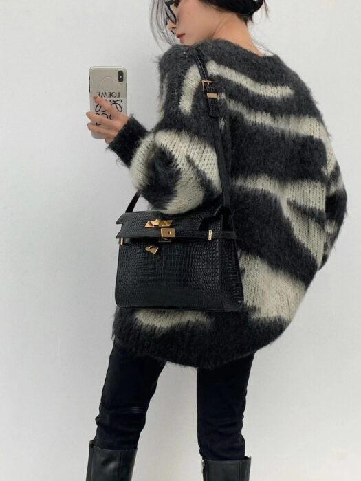 입생로랑 레플리카 맨해튼 샤이니 라지 숄더백 579271DND0J1000 5