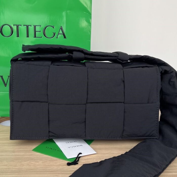 보테가베네타 레플리카 패딩 테크 카세트백 628951 [블랙그린] 2