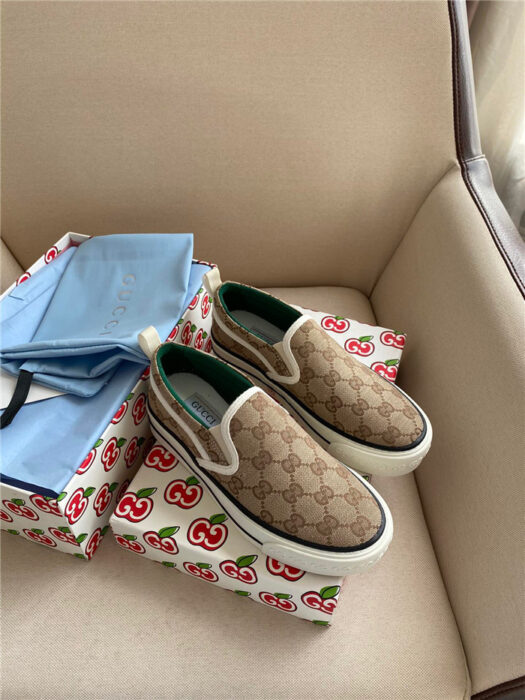 구찌 레플리카 GG 슈프림 테니스 슬립온 스니커즈 36