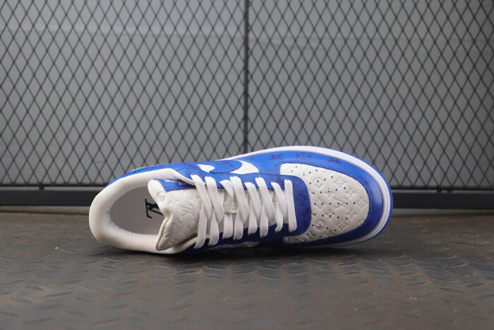 루이비통 레플리카 나이키 에어 포스 1 바이 버질 아블로 화이트 팀 로얄 LVNAFUB 12