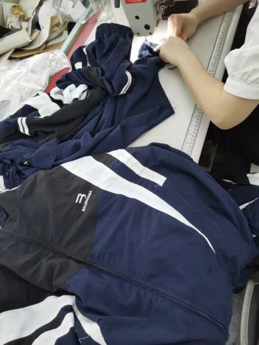 발렌시아가 레플리카 스포티 B 레귤러 트랙수트 자켓 [블랙] 36