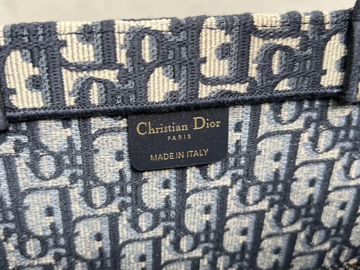 디올 레플리카 오블리크 스몰 북 도트백 12