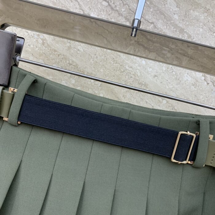 프라다-레플리카-하이-웨이스트-플리츠-미니-스커트-명품 레플리카 미러 SA급 프라다 레플리카 하이 웨이스트 플리츠 미니 스커트 6