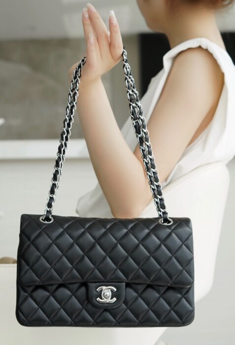 샤넬 레플리카 클래식 램스킨 은장 미듐 [블랙] 10