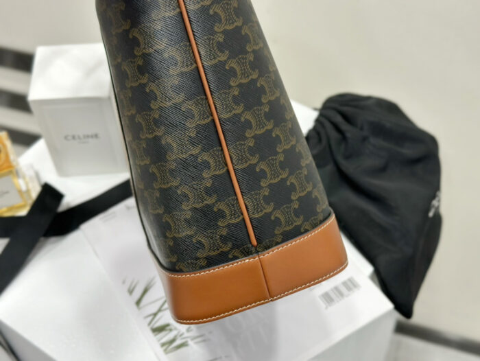 셀린느 레플리카 스몰 버킷 - 트리옹프 캔버스 & 카프스킨 탠 191442CAS.04LU 19