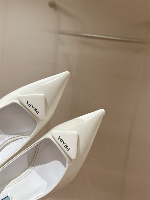프라다 레플리카 브러시드 펌프스 힐 (굽높이7.5CM) P64916 5