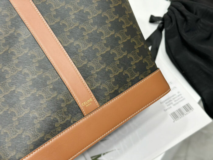 셀린느 레플리카 스몰 버킷 - 트리옹프 캔버스 & 카프스킨 탠 191442CAS.04LU 16