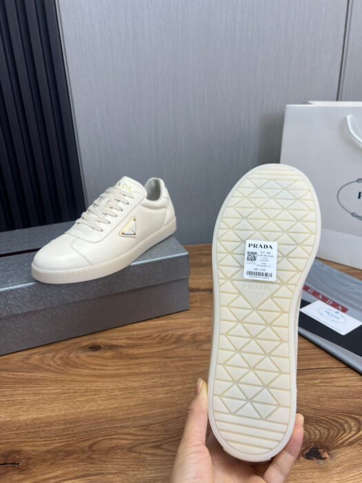 프라다 삼각로고 가죽 화이트 스니커즈 2EE394_013_F0304 [매장-150만원대] 레플리카 미러급 SA급 S급 고퀄리티 신발 최상급 하이엔드 - best 11