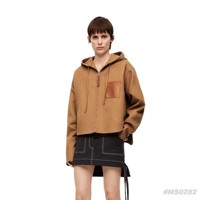 로에베 레플리카 미니 아나그램 래더패치 울 자켓 2