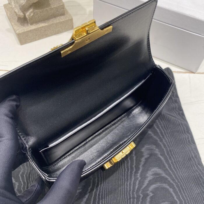 셀린느 레플리카 트리오페 위드 체인 숄더 백 골드 6